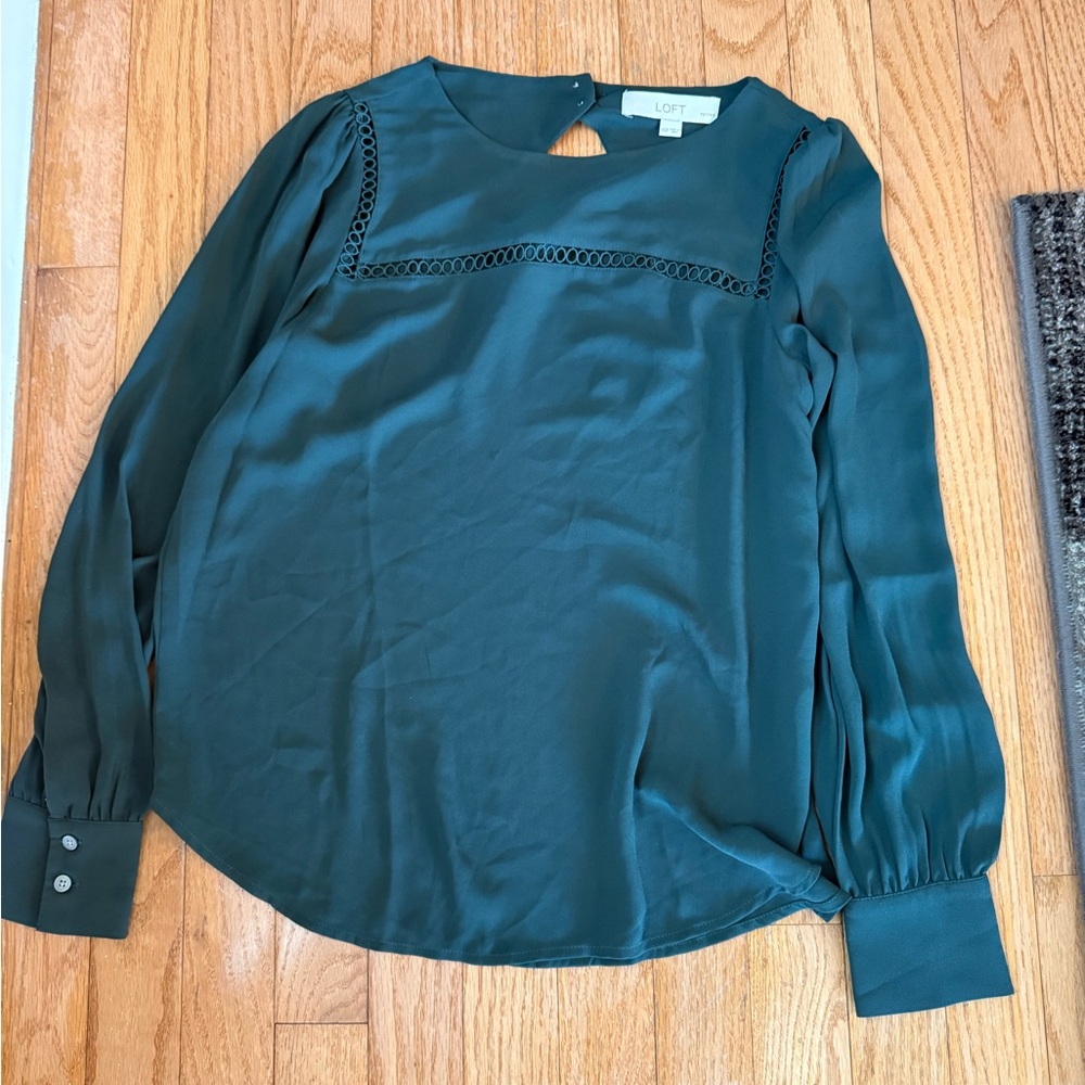 Loft petites size xsp green long sleeve blouse